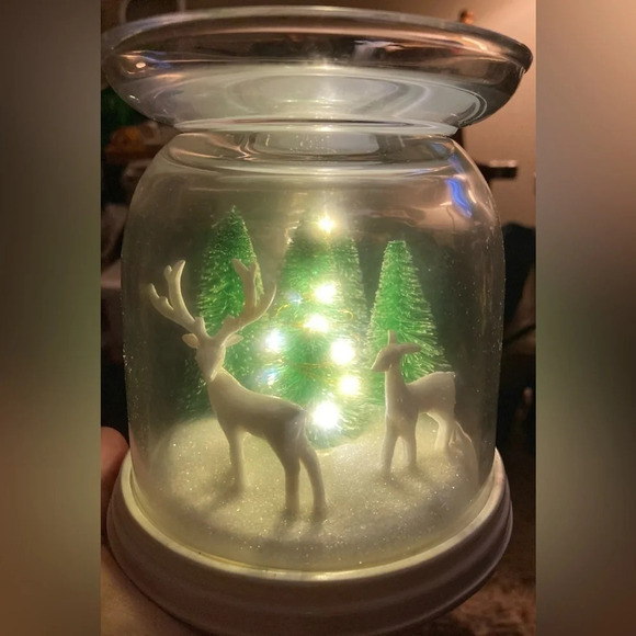 BATH & BODY WORKS Reindeer Figural Light-Up Globe Three-Wick Candle Holder NWT - Picture 5 of 5